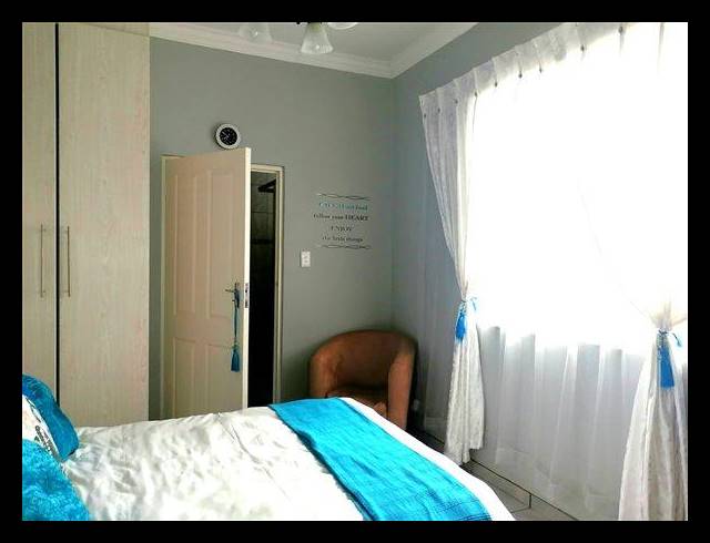 6 BEDROOM HOUSE FOR SALE IN MEER EN SEE